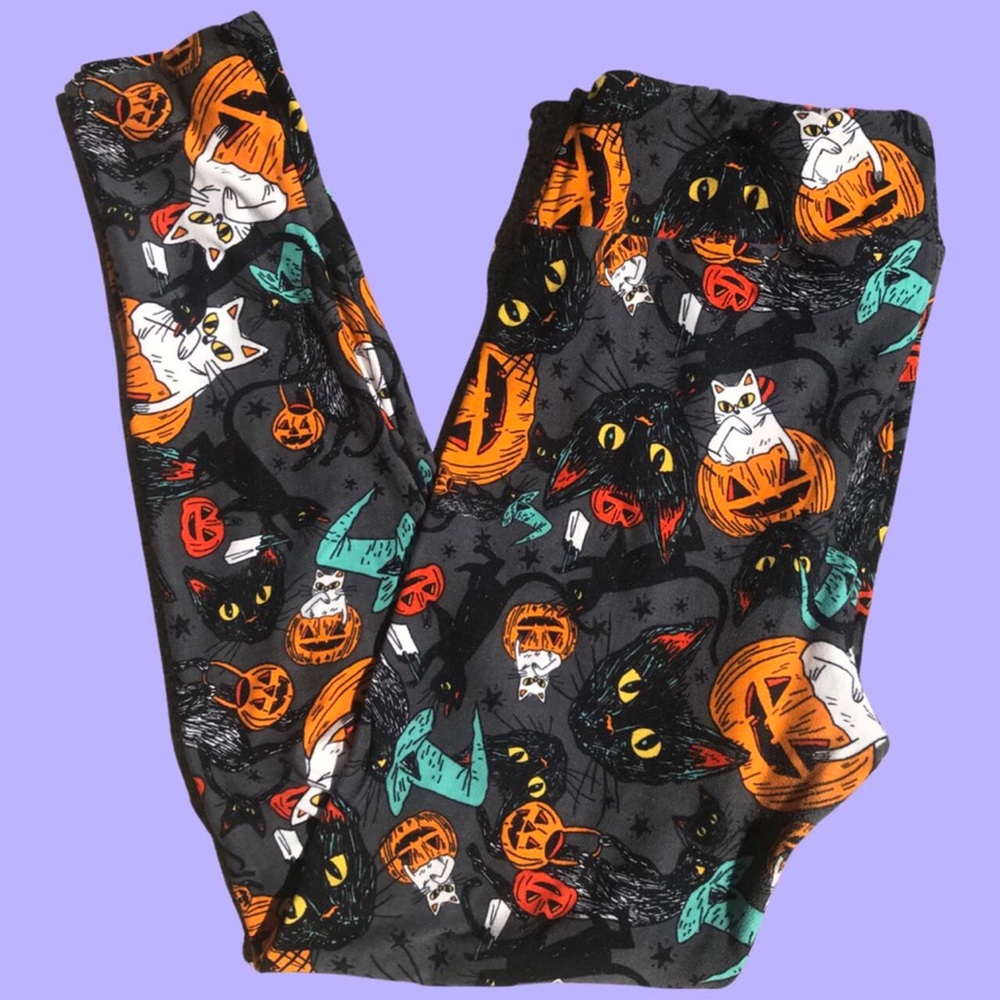 Cats & Jack-O-Lanterns Halloween LuLaRoe TC leggings. GUC